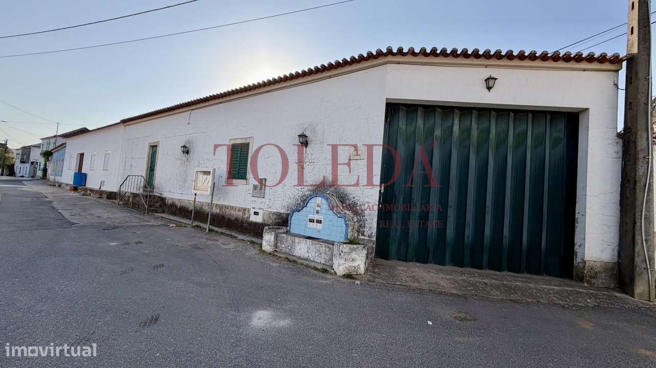 Armazém e Habitação - Imóvel Misto-5