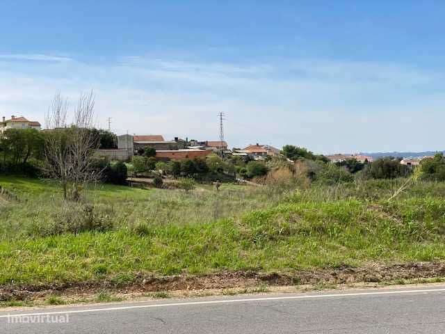Terreno com 70 metros de frente para construção - Grande imagem: 4/6