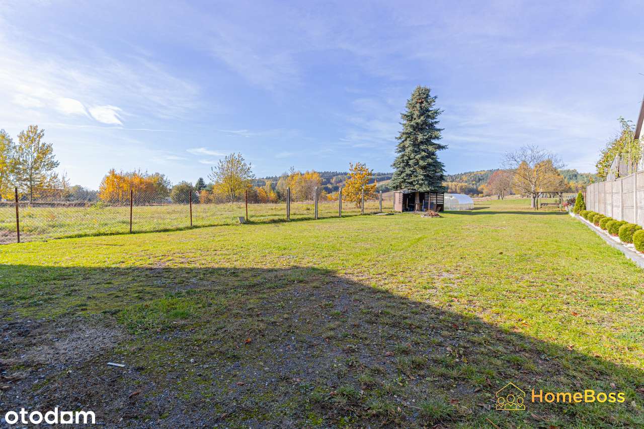 Dom pod Kielcami z częścią gospodarczą 280 m2 | szybki dojazd do Kielc-10