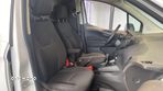 Ford Transit Courier - 19