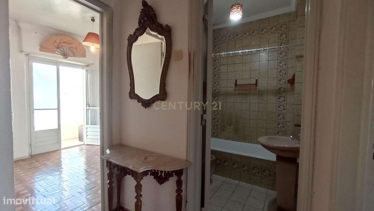 T2  perto da Estação da CP de Rio de Mouro-5