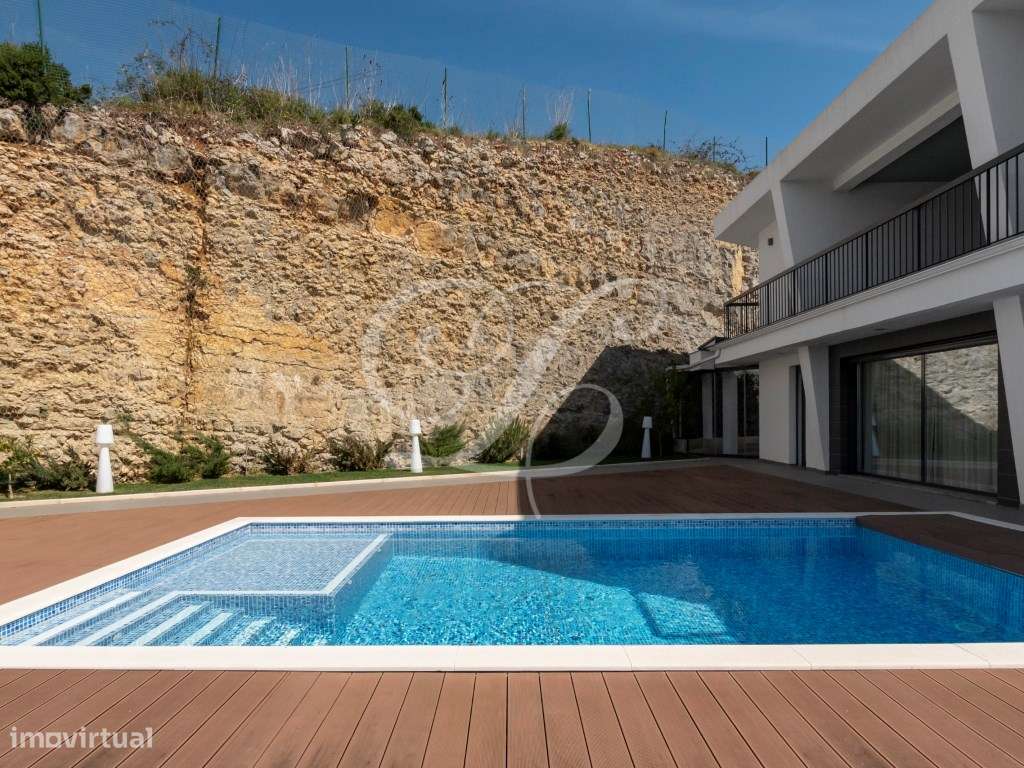 Moradia T4 c/ piscina | Belas - Grande imagem: 4/46