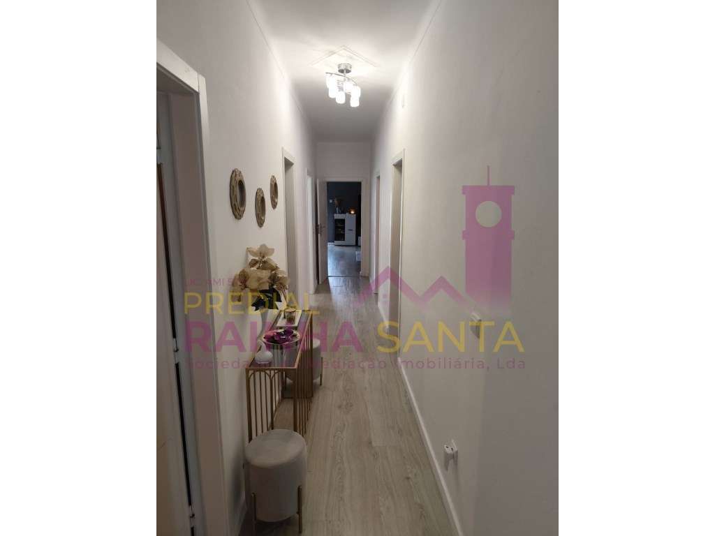 Moradia isolada T4 renovada com 4800 m² de terreno em Amiais de Cim...-7