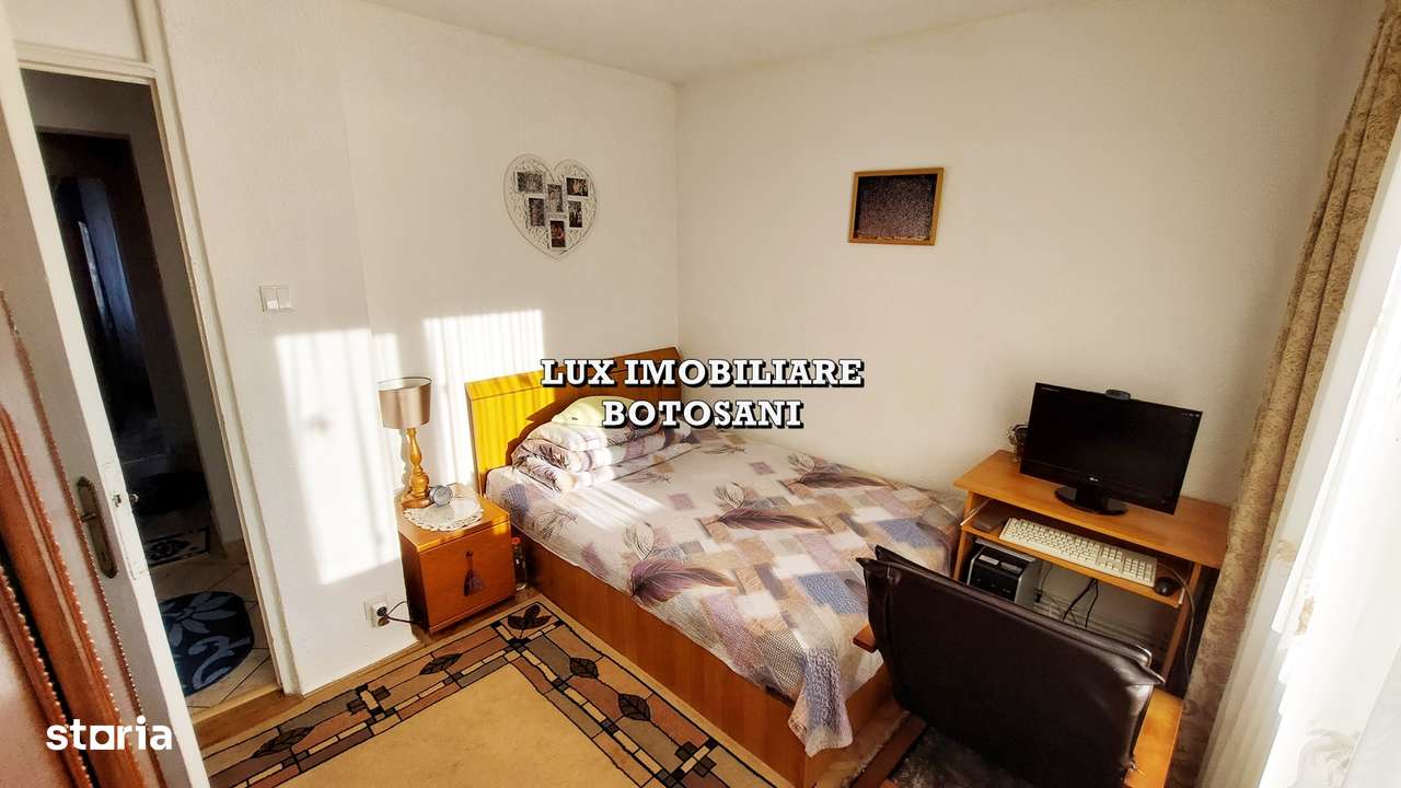 Apartament 3 camere, zona Carrefour-3