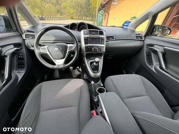 Toyota Verso 2.0 D-4D 5-Sitzer Executive - 7