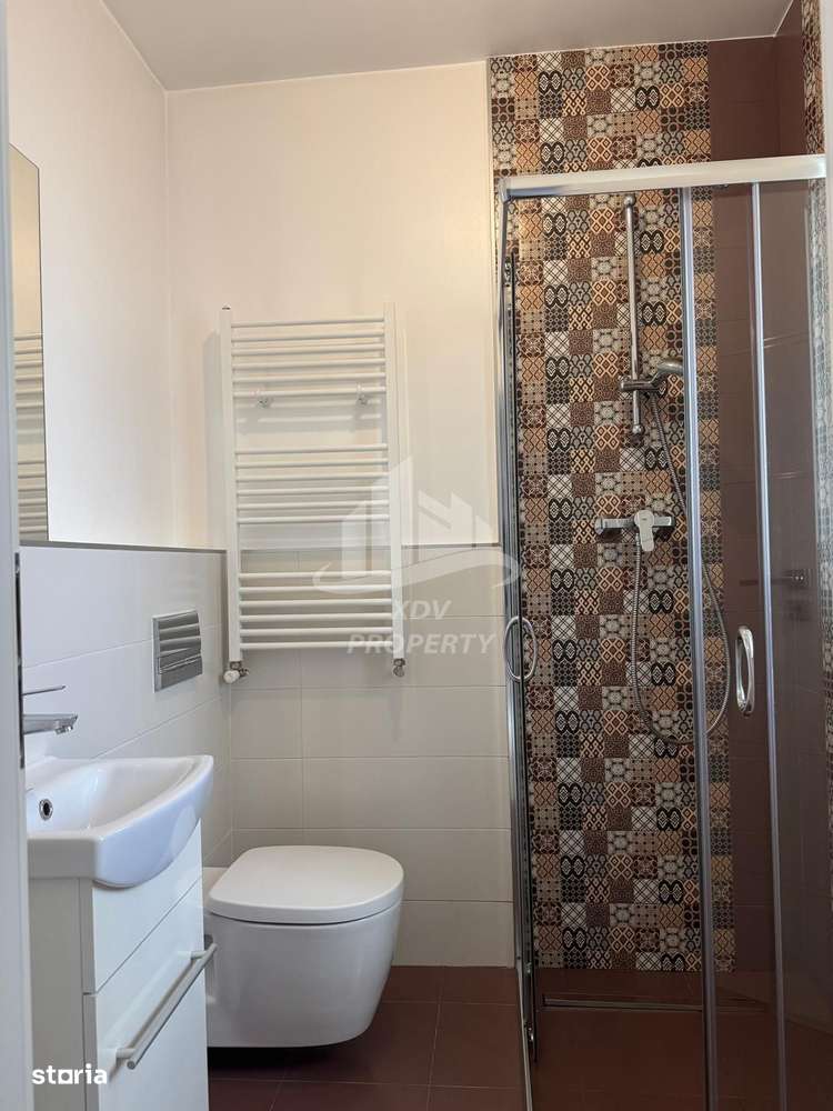 Apartament 4 camere decomandate , 2 bai, 2 balcoane,  90mpu, Sibiu-16