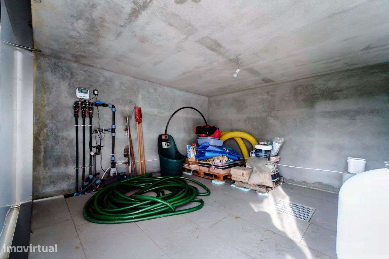 V.N.Gaia - Fantástica V4 (4 suites) c/430m2, piscina - Lote c/1370m2-57