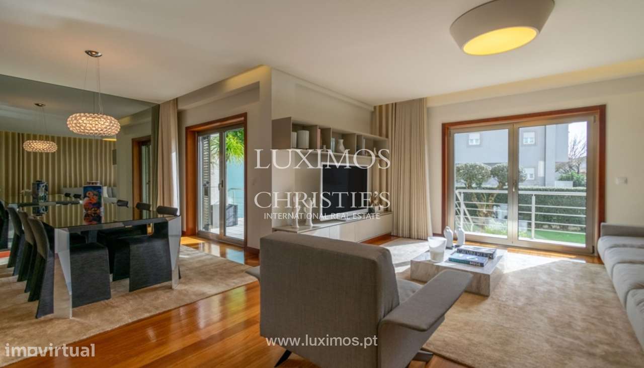 Moradia V4+1 com jardim, para venda, na Senhora da Hora - Grande imagem: 4/25