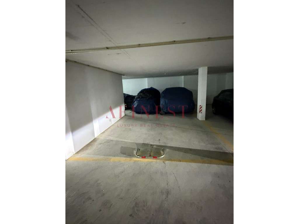 GARAGEM AMPLA PARA 6 CARROS | SÃO DOMINGOS DE RANA-1