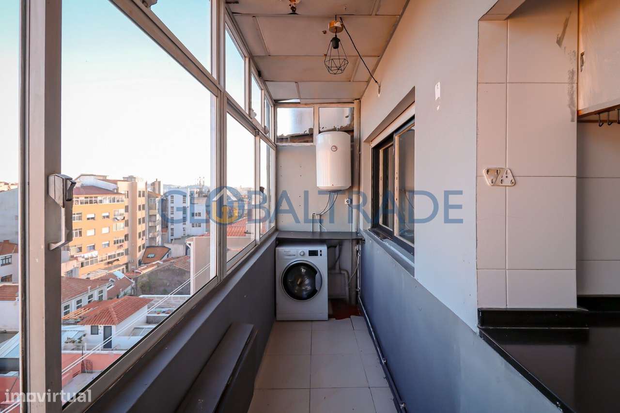 Apartamento T1 no coração do Porto-23
