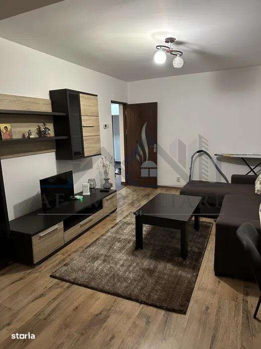 Apartament 2 camere etaj 1 excelent amplasat Tg Cucu - Imagine principală: 2/9