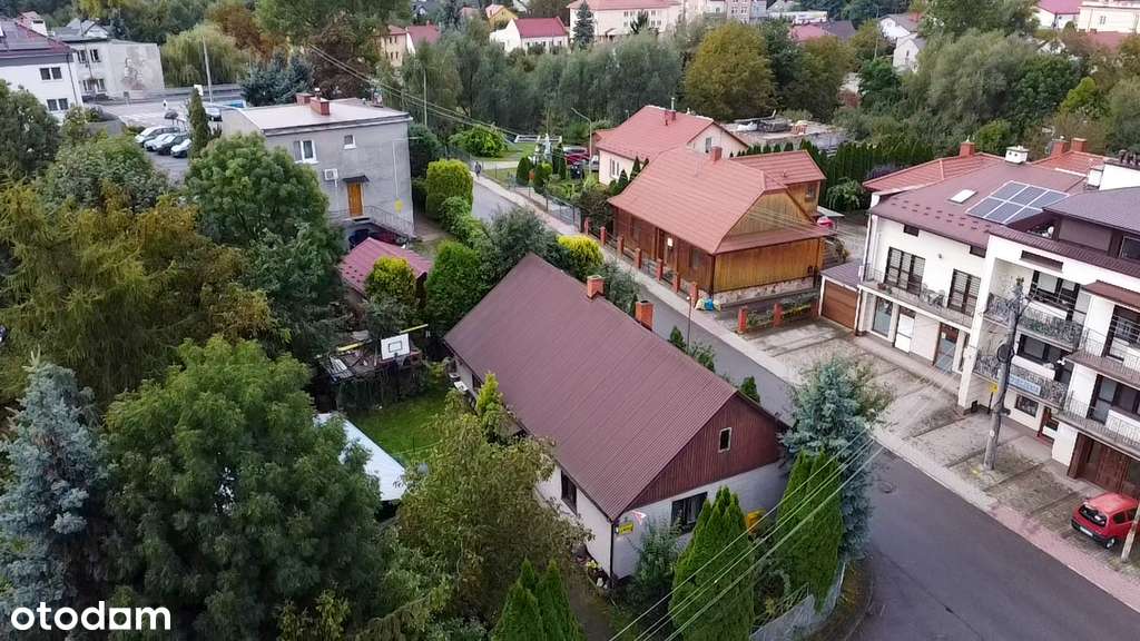 Dom drewniany w centrum - Sędziszów Małopolski-5