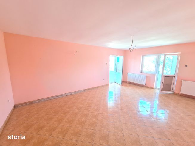 Casa 6 camere, 850 mp teren,Serbanesti- Bacau-0