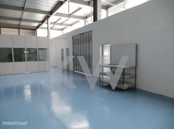 Armazém com 735m2 - São Julião do Tojal - Loures - Grande imagem: 3/17