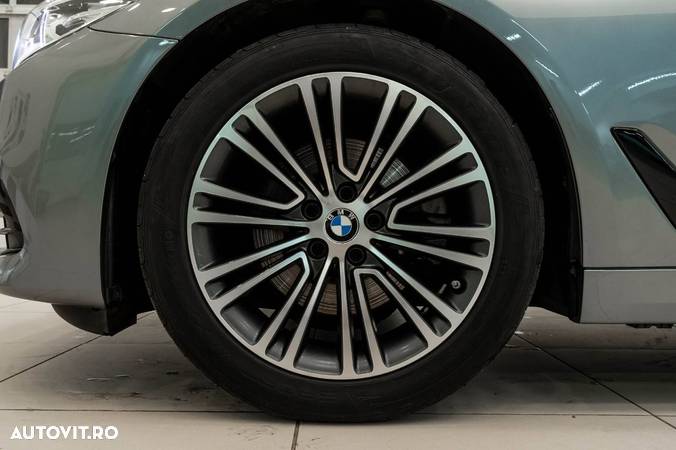 BMW Seria 5 520d xDrive AT - 8