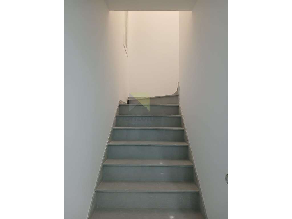 MORADIA T3 em Construção - Fernão Ferro-16