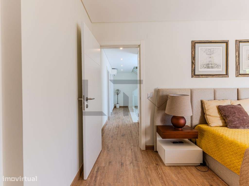 Fantástica Moradia T4 Moderna com Vista Mar, Jardim e Estacionament...-33
