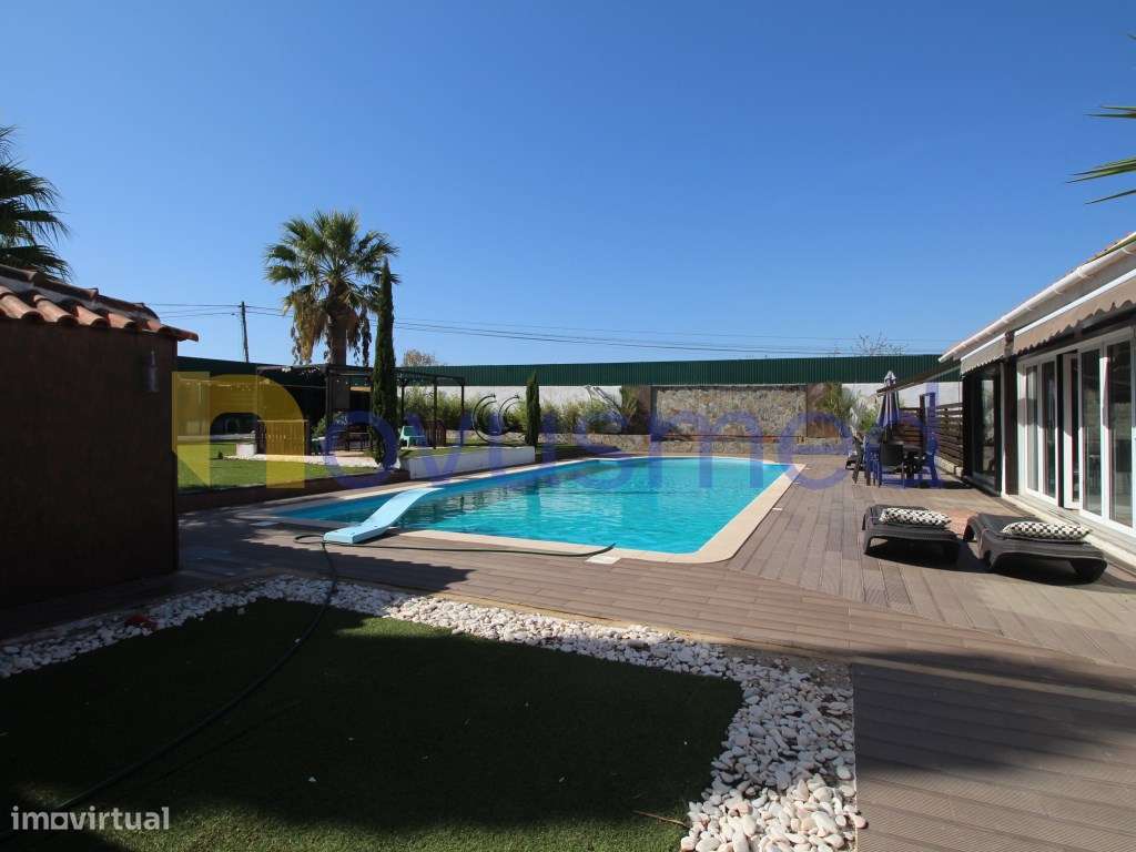 Moradia T4 com piscina, térrea perto da praia e do Golf dos Salgados-50
