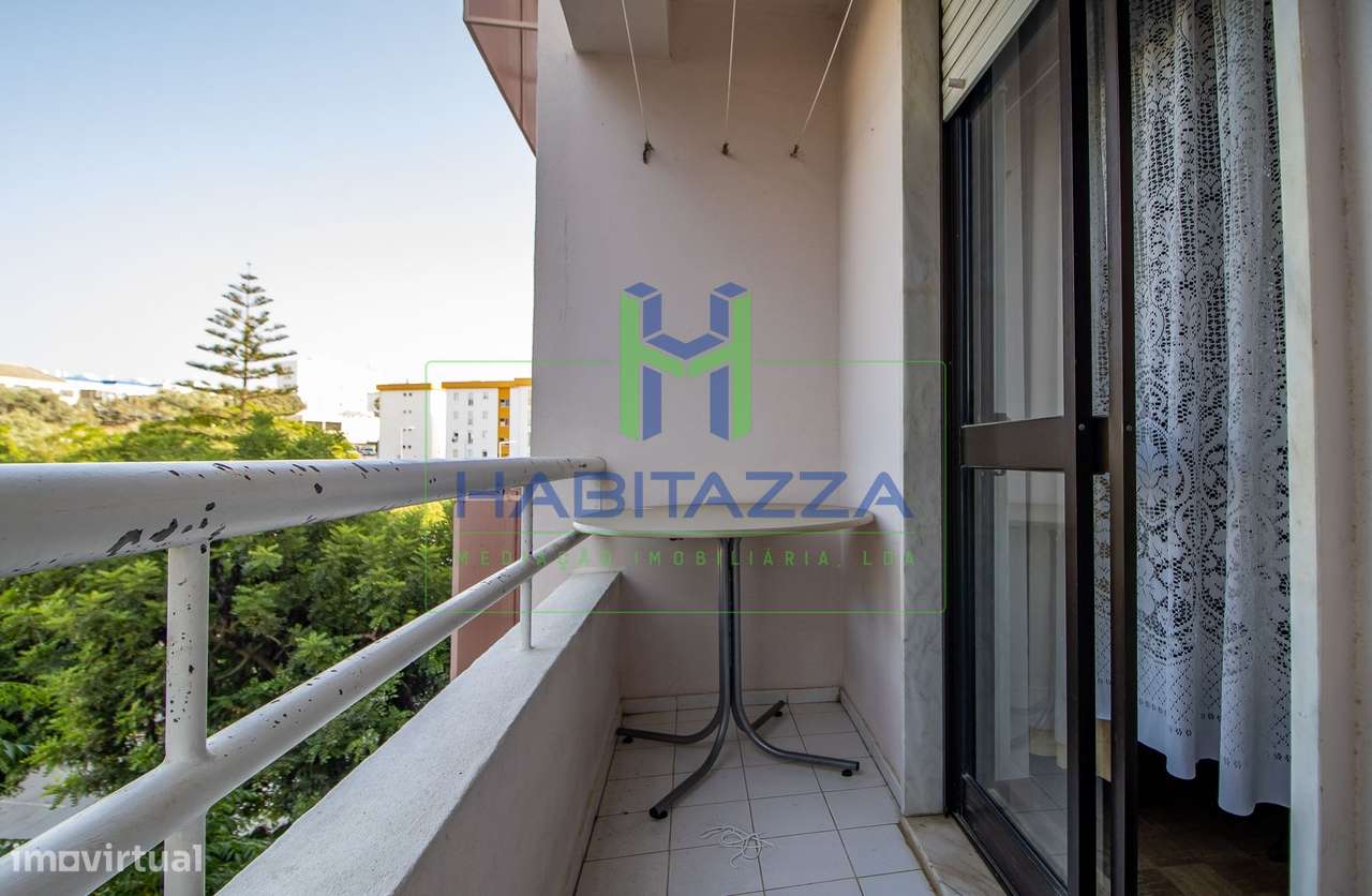 Apartamento T3 para venda, em zona central de Lagos-11