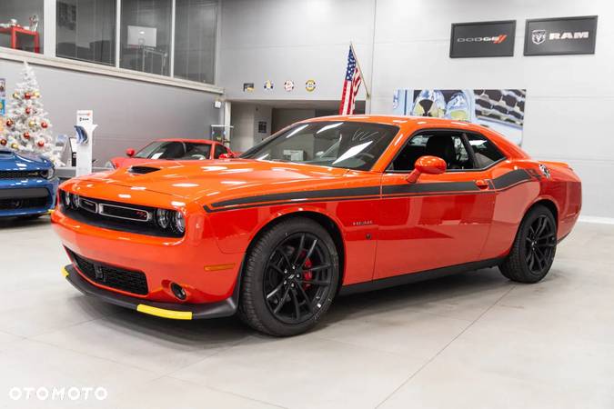 Dodge Challenger 5.7 R/T - 2