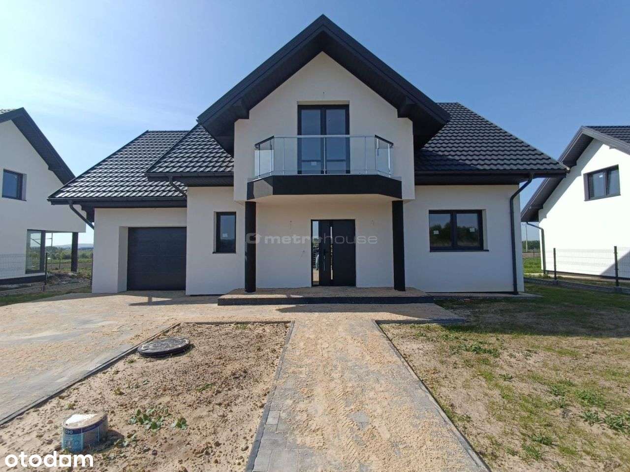 Nowoczesny dom wolnostojący 214 m2 Górno Kielce-4