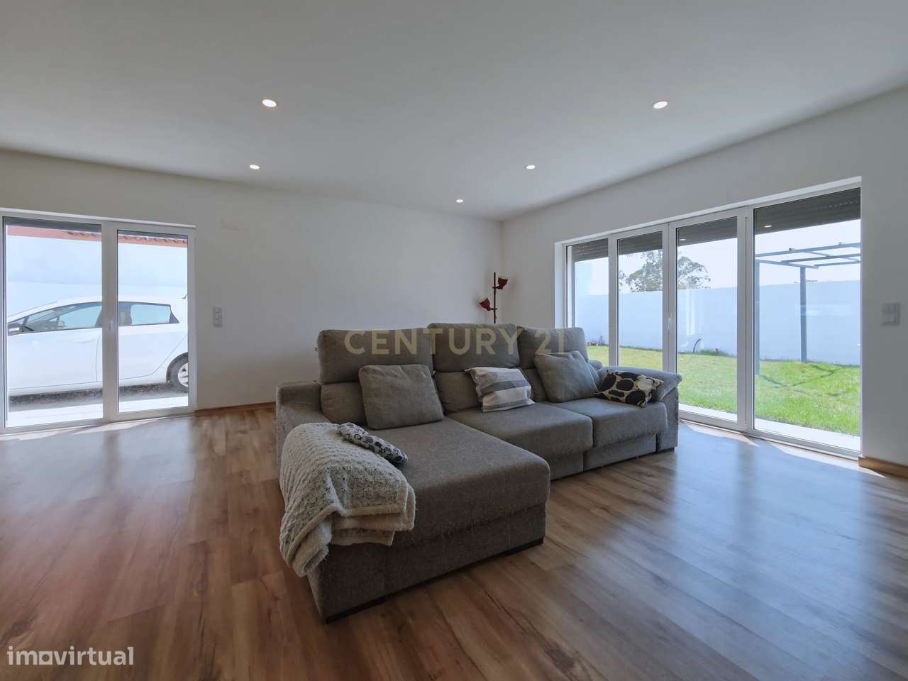 Moradia Contemporânea T3 + Escritório, com Jardim e Painéis Solares em-16