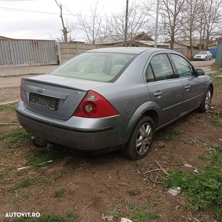 Dezmembrari  Ford MONDEO Mk 3  2000  > 2007 2.0 TDCi Motorina - 5