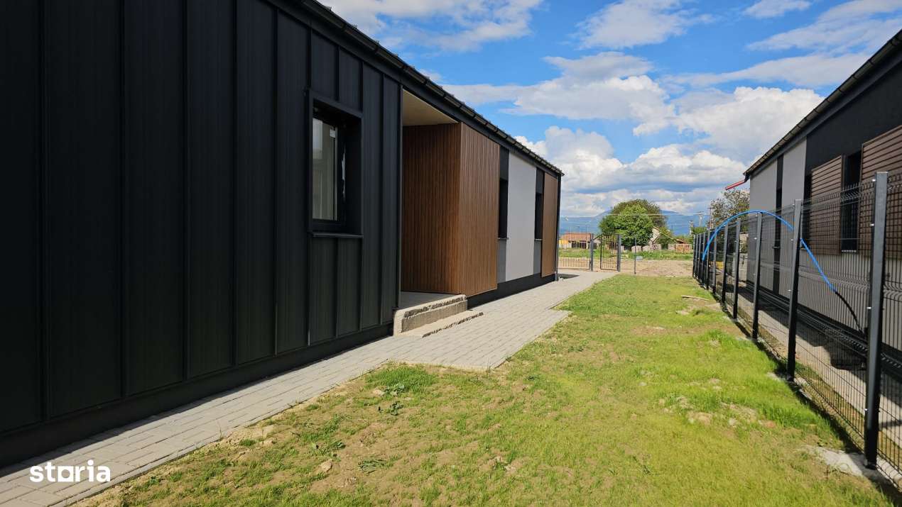 Casa individuala cu patru camere pe parter, Zarnesti - Imagine principală: 5/9