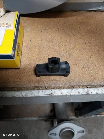 Palec Rozdzielcza Aparatu zapłaonowego  VW OPEL RENAULT FIAT FIAT UNO TIPO 128 131 132 - 2