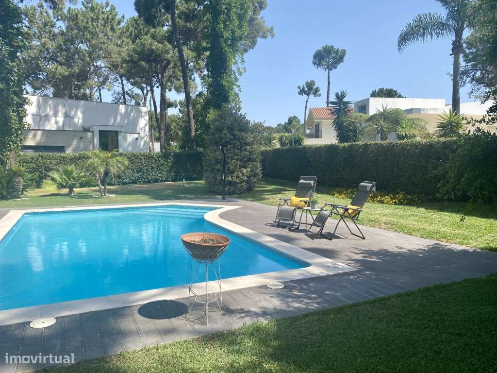 Moradia T4, jardim garagem e piscina, Aroeira - Grande imagem: 5/45