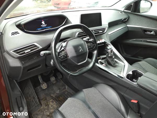 Peugeot 3008 1.2 PureTech Allure - 5