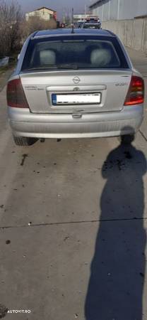 Dezmembram Opel Astra G 1.7 - 5