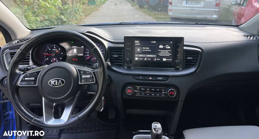 Kia XCeed 1.6 DSL 6MT Style - 7