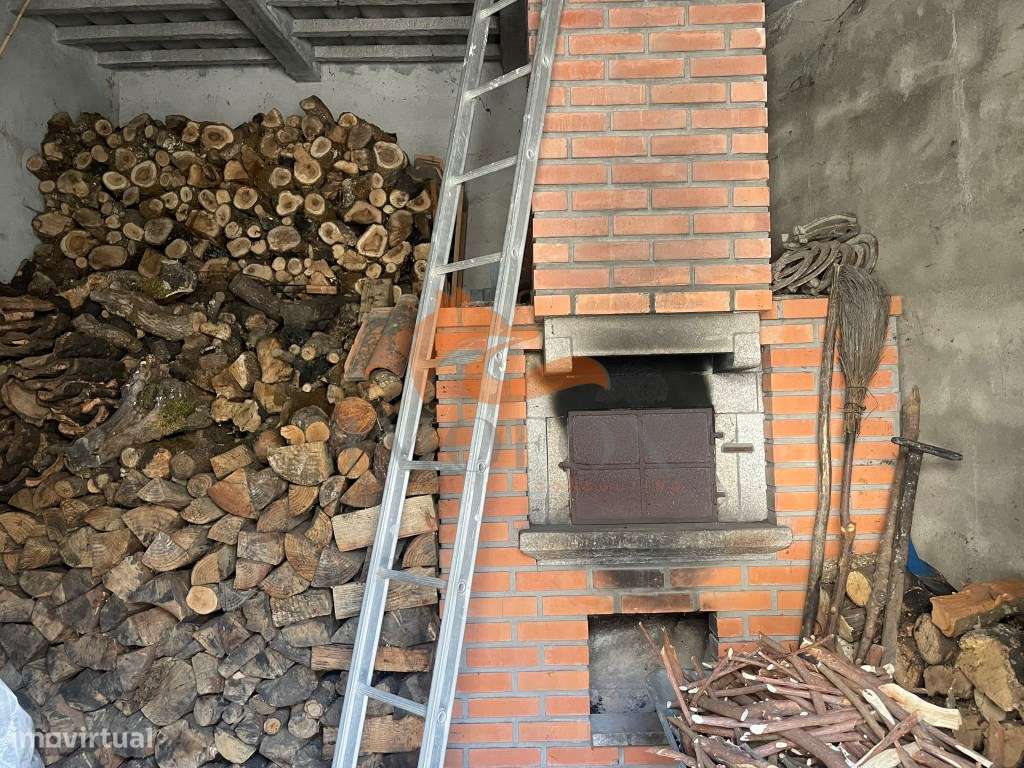 Moradia com jardim e garagem em Santa Ovaia, Oliveira do Hospital-18