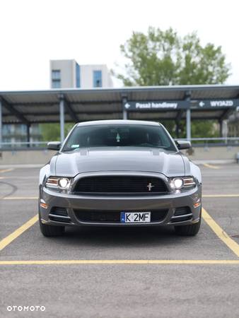 Ford Mustang 5.0 V8 GT - 17