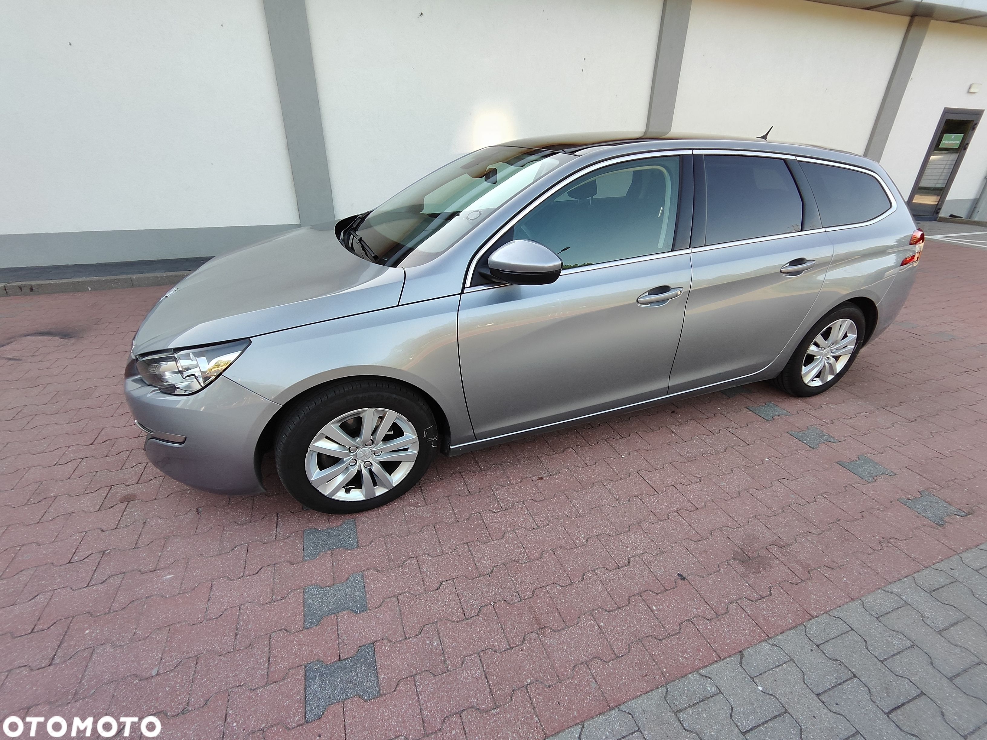 Peugeot 308 SW 1.2 PureTech Allure S&S - 1