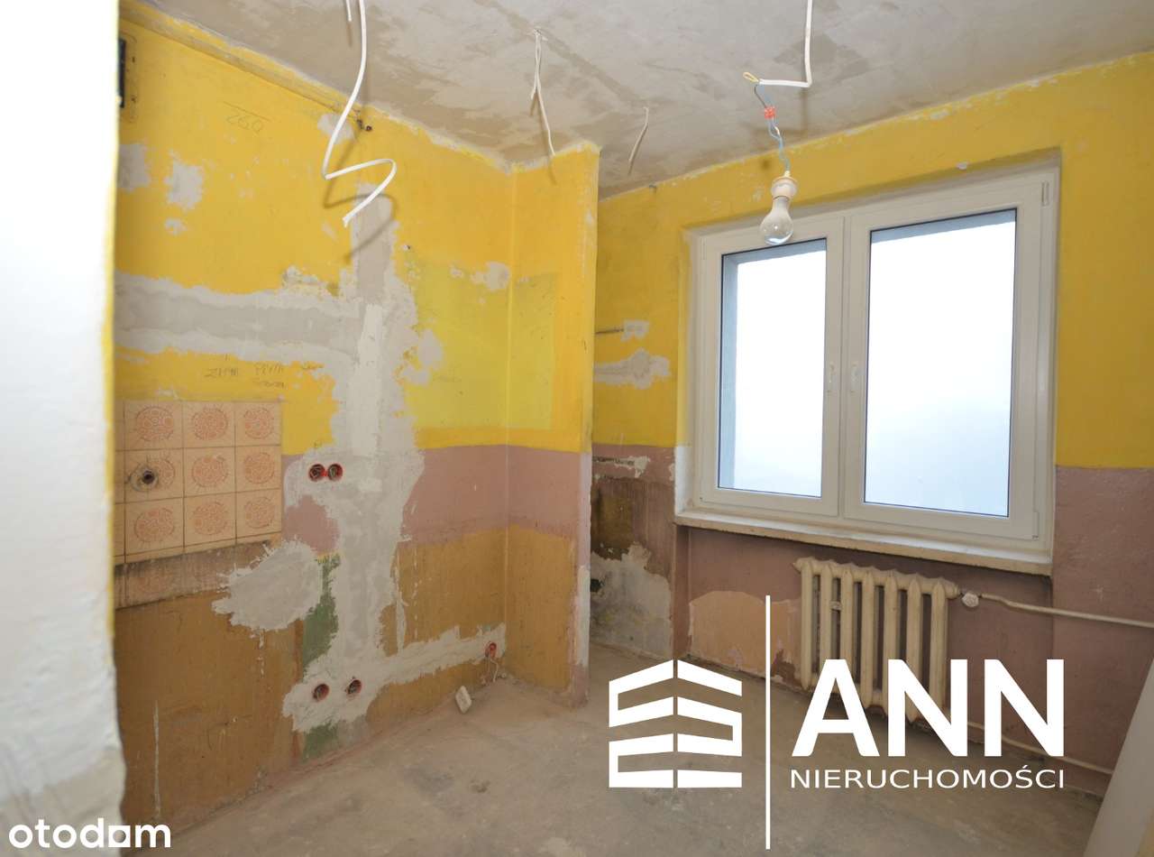 Trzypokojowe mieszkanie z balkonem w Bytomiu-9