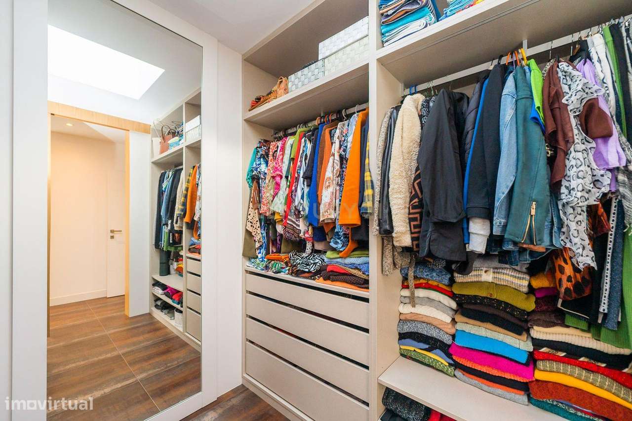 Excelente moradia geminada V4 em Urbanização nova na zona de Albarraqu-50