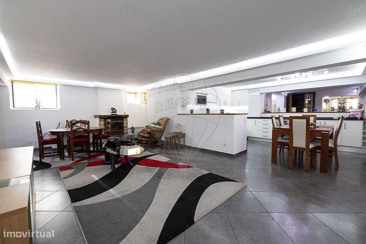 Moradia T4 para venda-34