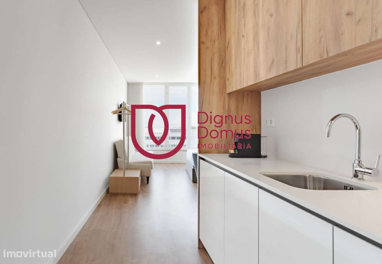 Investimento - T0 com gestão AL no coração do Porto - Grande imagem: 4/14