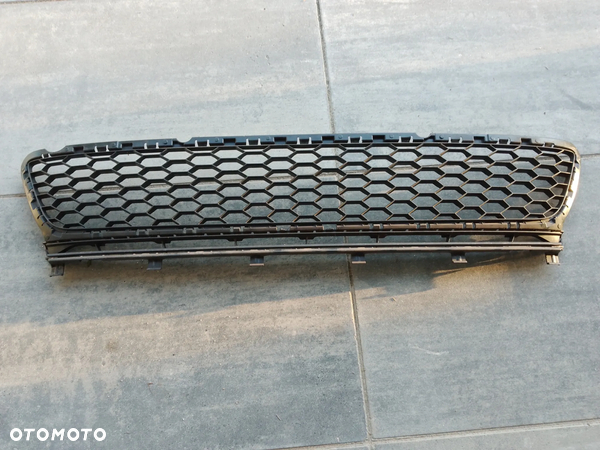 VW GOLF 7 GTI grill atrapa kratka 5G0853677C ORYGINAŁ - 2