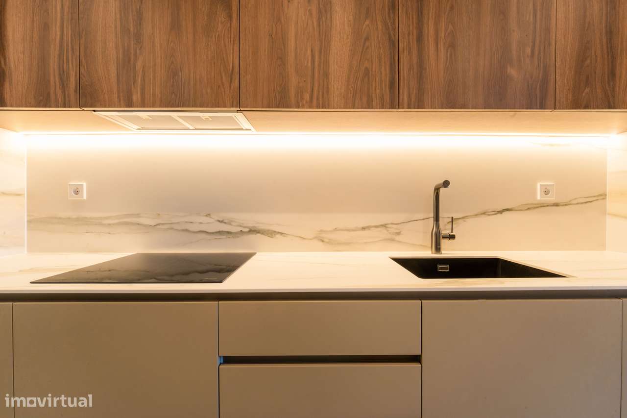 T2 Novo | 86 m² ABP | Varanda de 44 m² | Piscina Privativa Aquecida-8