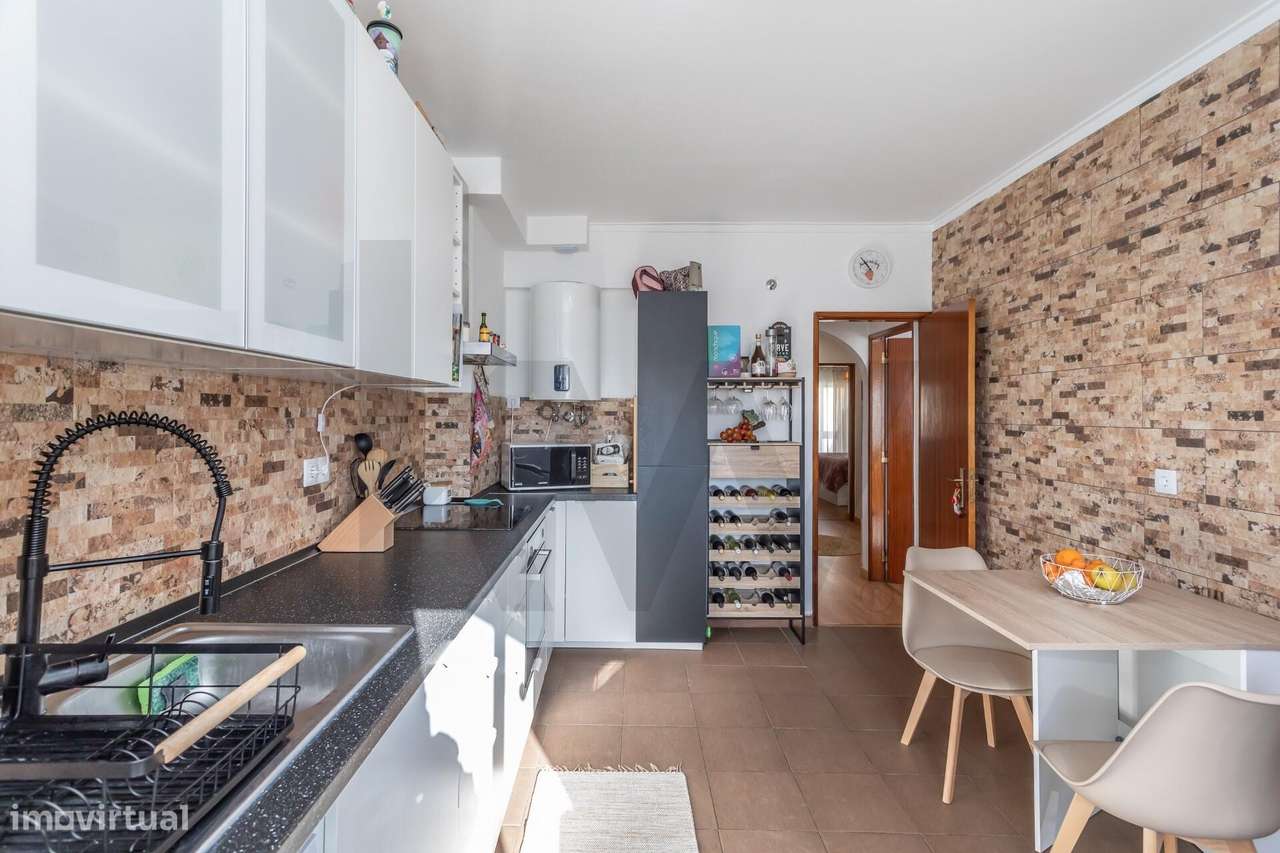Apartamento T2 Remodelado, próximo da Anta, Agualva-Cacém - Grande imagem: 3/23