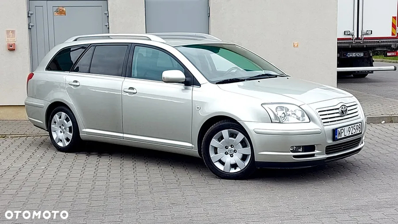 Toyota Avensis 2.0 D-4D Luna - 11