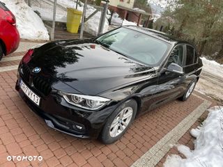 BMW Seria 3 316d Luxury Line