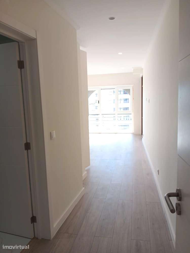 Fantástico Apartamento T4 , com acabamentos de luxo .-32