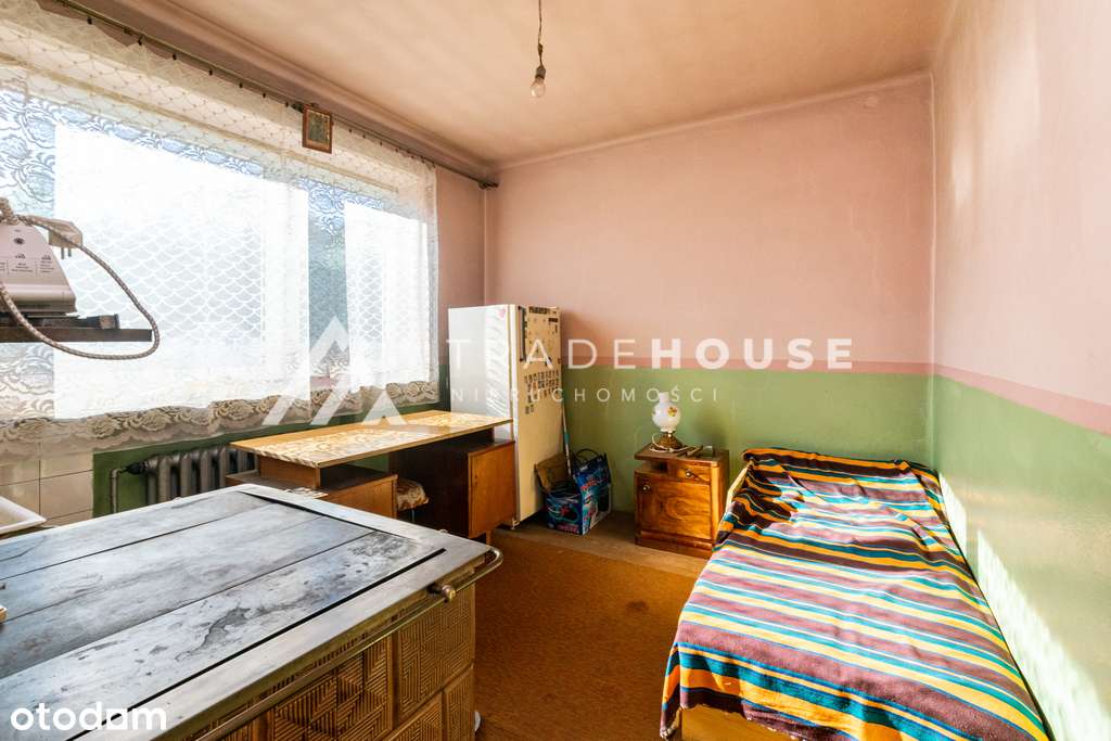 Dom jednorodzinny w spokojnej okolicy.-8