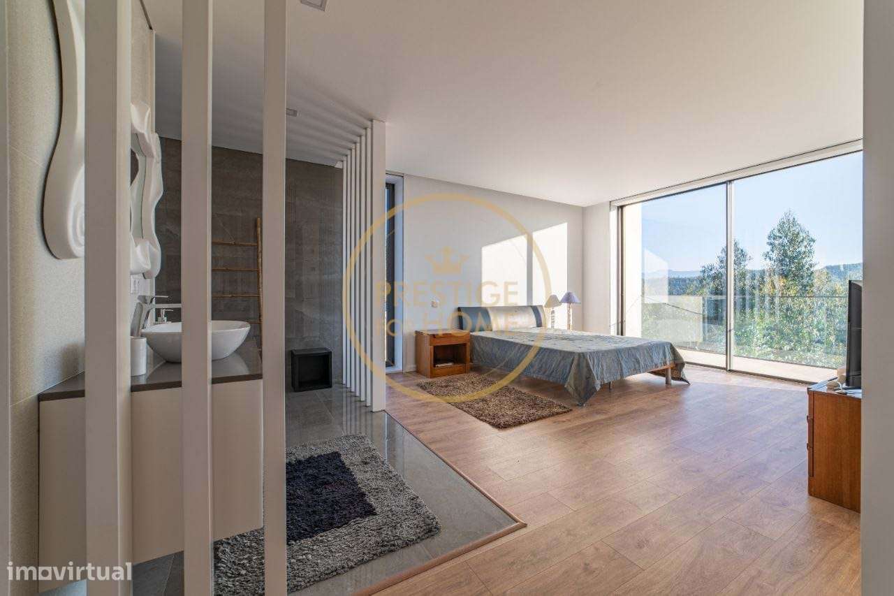 Moradia de Luxo Isolada. - Grande imagem: 4/30