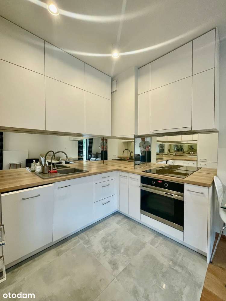 Piękny Apartament w samym Sercu Szczecina. 60 m2 / Super Lokalizacja.