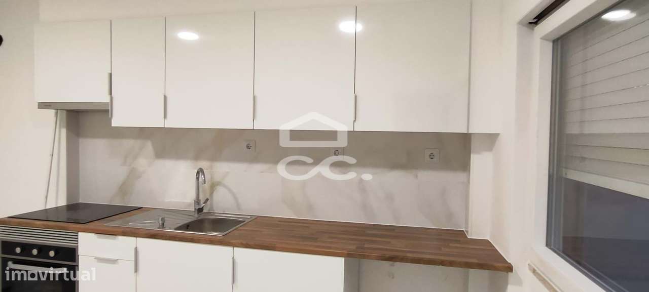 Apartamento T2 totalmente remodelado no Lavradio - Barreiro-2